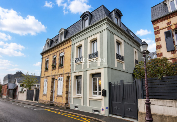 Maison 9 pièces 127 m² · à Villerville · 127 m² · 835 000 €