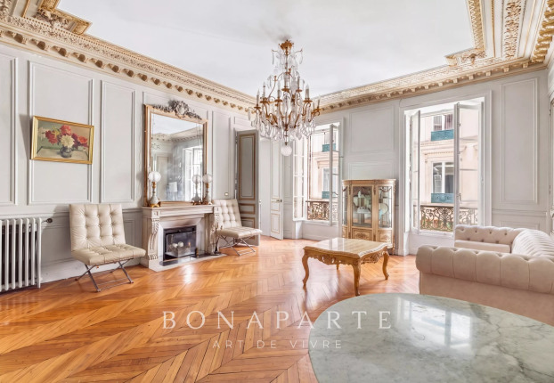 Appartement 5 pièces 175 m² · à Paris 8ème · 175 m² · 2 400 000 €