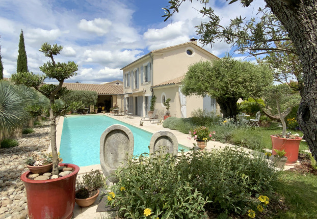 Maison 6 pièces 153 m² · à Uzès · 153 m² · 960 000 €