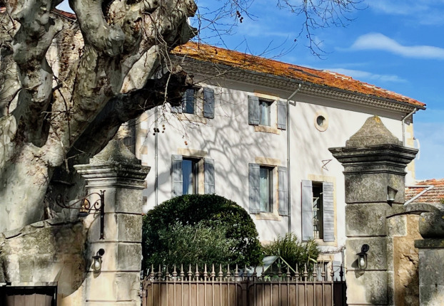 Maison 20 pièces 525 m² · à L'Isle-sur-la-Sorgue · 525 m² · 1 250 000 €