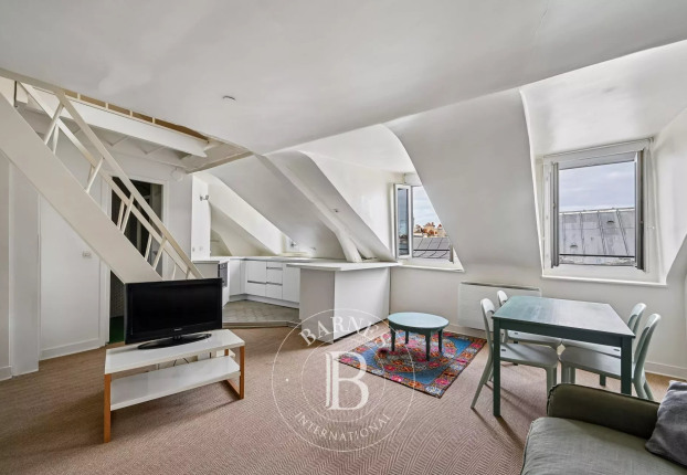 Appartement 1 pièce 27 m² · à Saint Thomas d'Aquin, Paris 7ème · 26,7 m² · 560 000 €