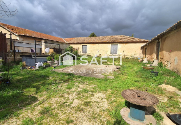 Maison 10 pièces 3000 m² · à Puisserguier · 3 000 m² · 1 480 000 €