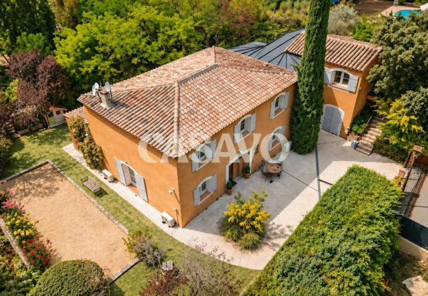 Maison 7 pièces 240 m² · à Saint-Marc-Jaumegarde · 240 m² · 1 350 000 €