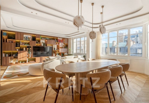 Appartement 4 pièces 125 m² · à Porte Dauphine, Paris 16ème · 125 m² · 2 000 000 €