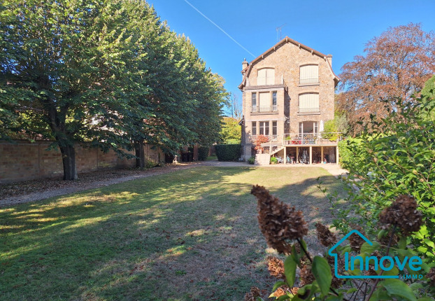Maison 8 pièces 167 m² · à Clagny-Glatigny, Versailles · 167,3 m² · 1 390 000 €