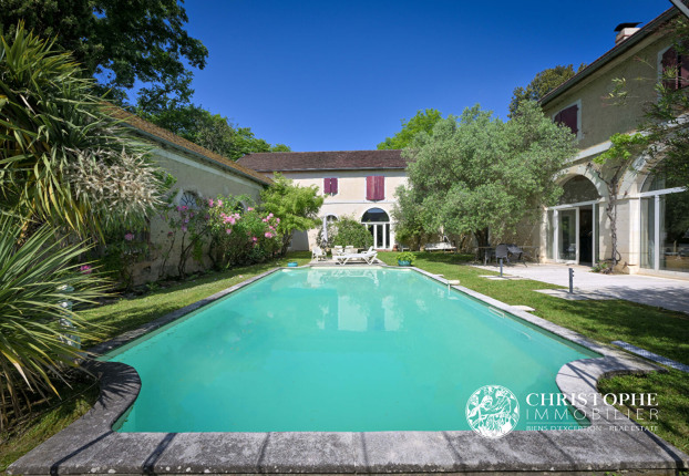 Maison 10 pièces 400 m² · à Pau · 400 m² · 799 000 €