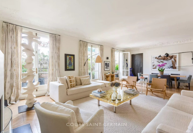 Appartement 7 pièces 230 m² · à Porte Dauphine, Paris 16ème · 229,7 m² · 3 950 000 €