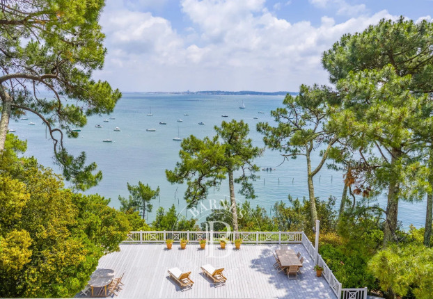Maison 8 pièces 250 m² · à Lège-Cap-Ferret · 250 m² · 7 990 000 €