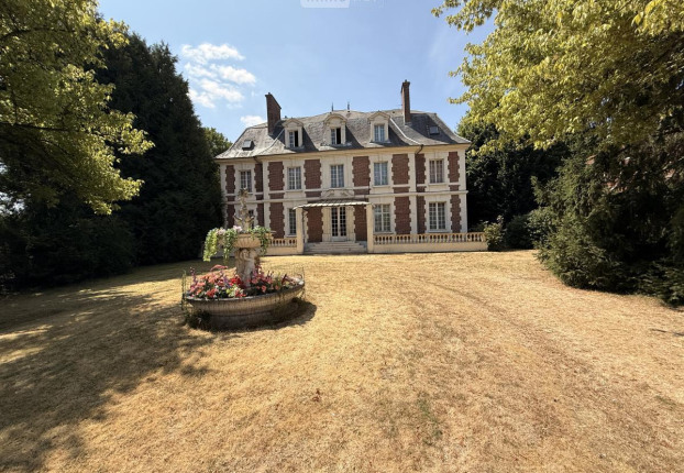Maison 22 pièces 488 m² · à Villers-Bretonneux · 488 m² · 776 000 €