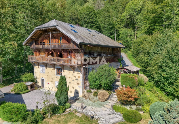 Appartement 4 pièces 170 m² · à Les Carroz d'Arraches · 170 m² · 880 000 €