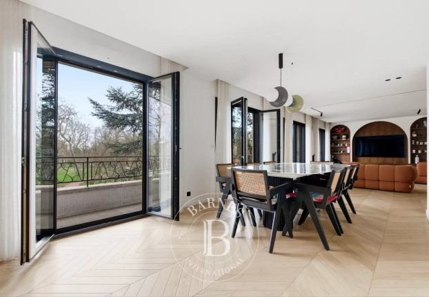 Appartement 7 pièces 160 m² · à Charenton-le-Pont · 160,3 m² · 1 750 000 €