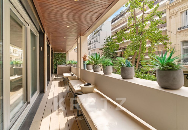 Appartement 4 pièces 130 m² · à Paris 16ème · 130 m² · 1 690 000 €