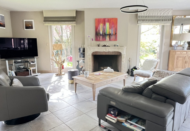 Maison 8 pièces 208 m² · à Hem · 208 m² · 749 000 €