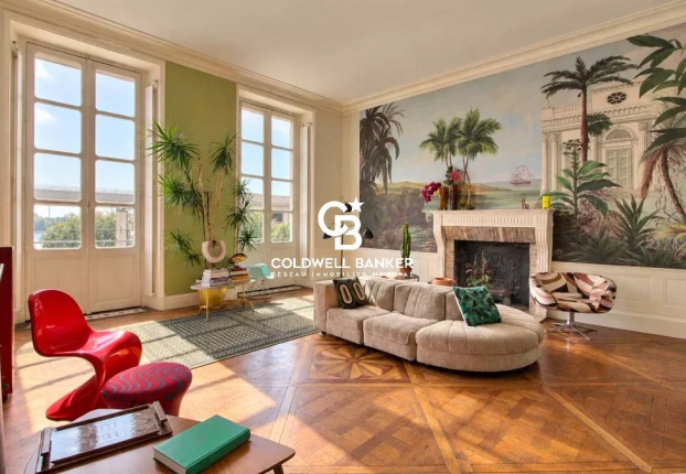 Appartement 5 pièces 182 m² · à Bordeaux · 182 m² · 799 999 €