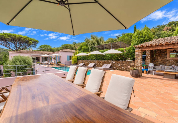 Maison 8 pièces 280 m² · à Grimaud · 280 m² · 2 375 000 €