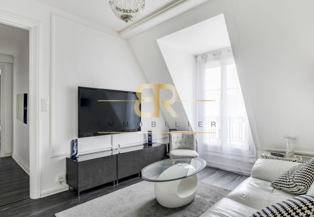Appartement 2 pièces 42 m² · à Vendôme, Paris 1er · 42,4 m² · 830 000 €