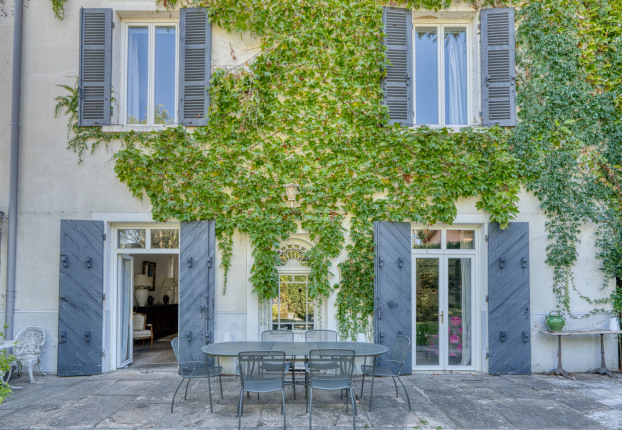 Maison 10 pièces 400 m² · à Oullins-Pierre-Bénite · 400 m² · 1 190 000 €