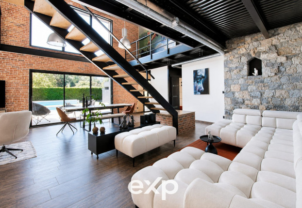 Maison 6 pièces 235 m² · à Chapareillan · 234,5 m² · 698 000 €