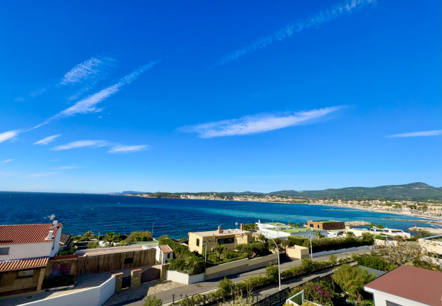 Appartement 3 pièces 119 m² · à Six Fours les Plages · 118,8 m² · 1 380 000 €