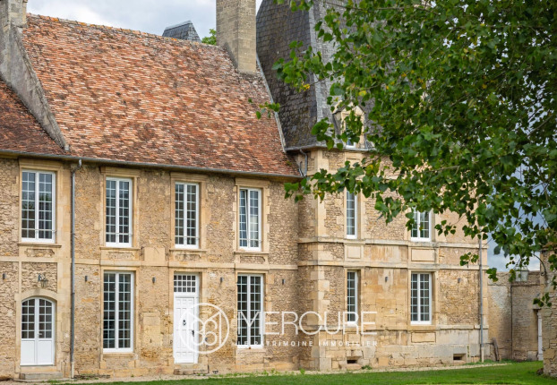 Maison 12 pièces 400 m² · à Caen · 400 m² · 1 695 000 €