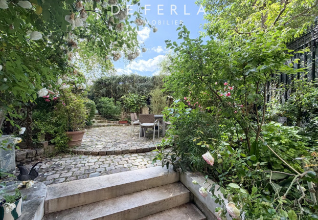 Appartement 7 pièces 241 m² · à Chaillot, Paris 16ème · 240,6 m² · 3 750 000 €