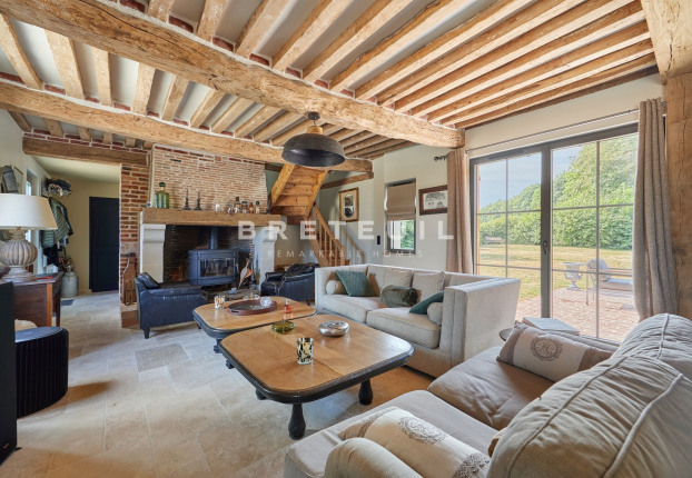Maison 6 pièces 160 m² · à Saint-Hymer · 160 m² · 975 000 €