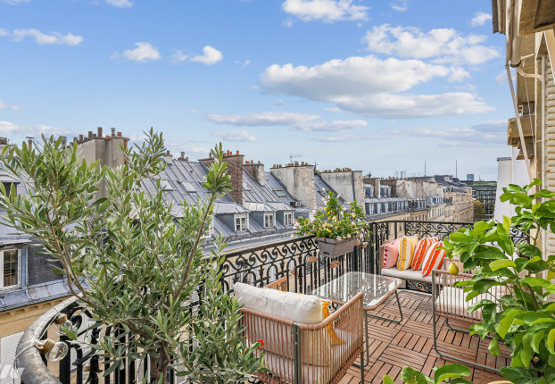 Appartement 4 pièces 108 m² · à Paris 8ème · 108 m² · 1 300 000 €