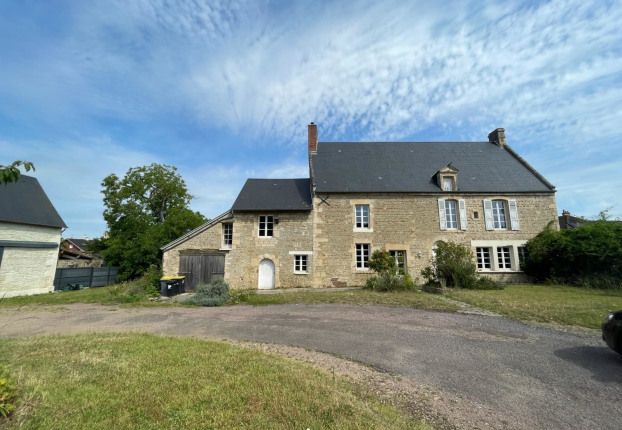 Maison 8 pièces 250 m² · à Fontaine-Étoupefour · 250 m² · 525 000 €