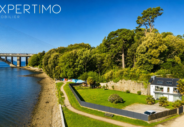Maison 8 pièces 243 m² à Le Relecq-Kerhuon