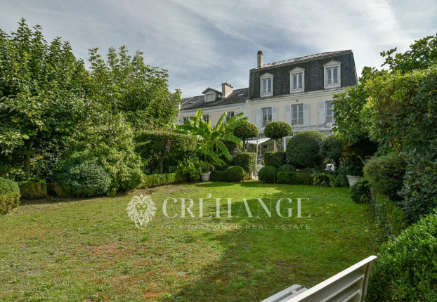 Maison 9 pièces 262 m² · à Poissy · 262 m² · 1 280 000 €