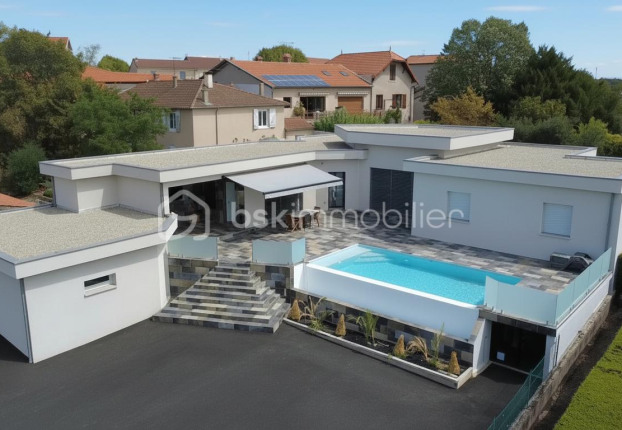 Maison 6 pièces 185 m² · à Villerest · 185 m² · 599 000 €