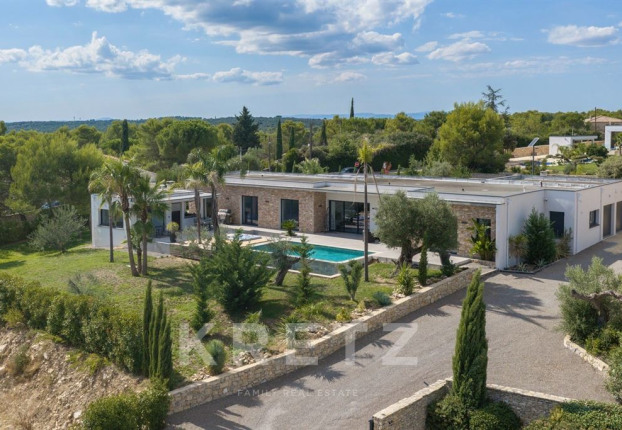 Maison 7 pièces 250 m² · à Nîmes · 250 m² · 1 299 000 €