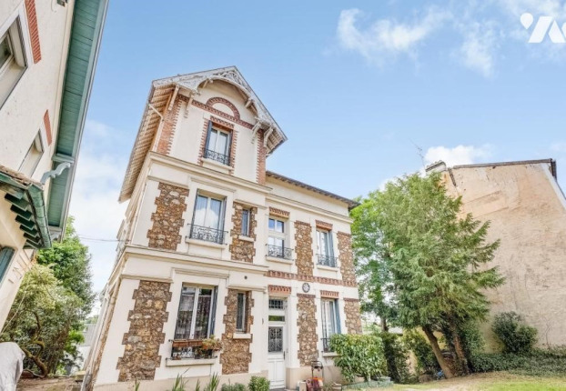 Maison 10 pièces 260 m² · à Ville-d'Avray · 260 m² · 1 930 000 €