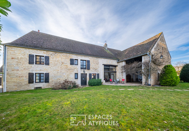 Maison 8 pièces 330 m² · à Dijon · 330 m² · 819 000 €