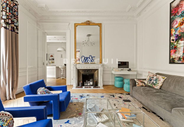 Appartement 5 pièces 135 m² · à Paris 16ème · 135 m² · 1 990 000 €