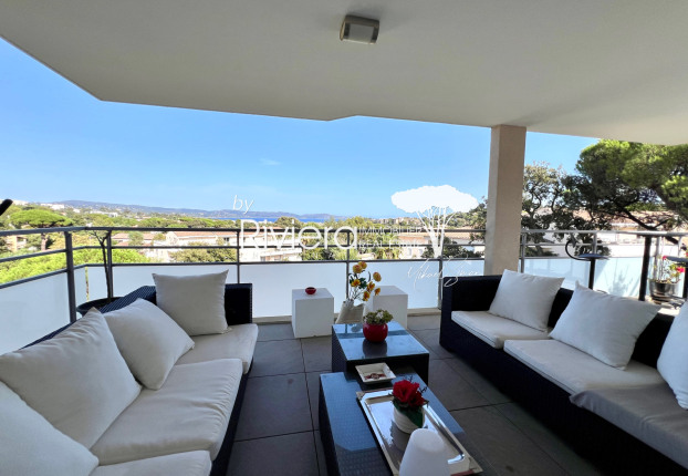 Appartement 3 pièces 67 m² · à Cavalaire-sur-Mer · 67 m² · 579 000 €
