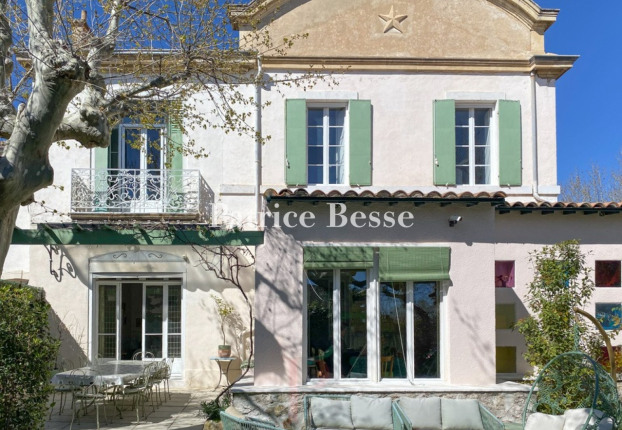 Maison 8 pièces 288 m² · à Marseille 13ème · 288 m² · 1 150 000 €