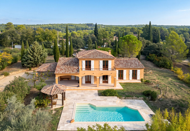 Maison 7 pièces 161 m² · à Lorgues · 161 m² · 680 000 €