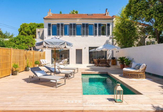 Maison 5 pièces 130 m² · à Montolivet, Marseille 12ème · 130 m² · 1 045 000 €