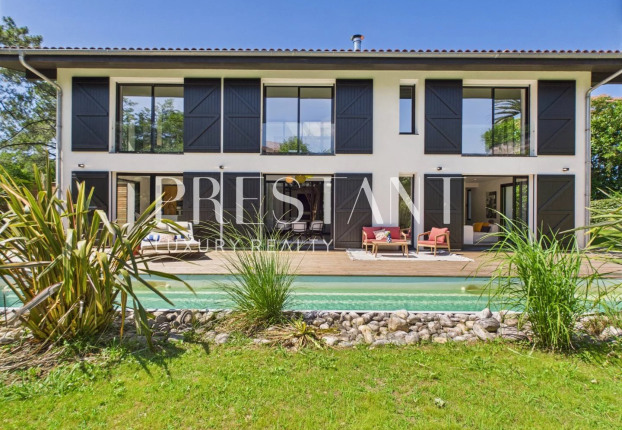 Maison 11 pièces 310 m² · à Arcangues · 310 m² · 1 475 000 €
