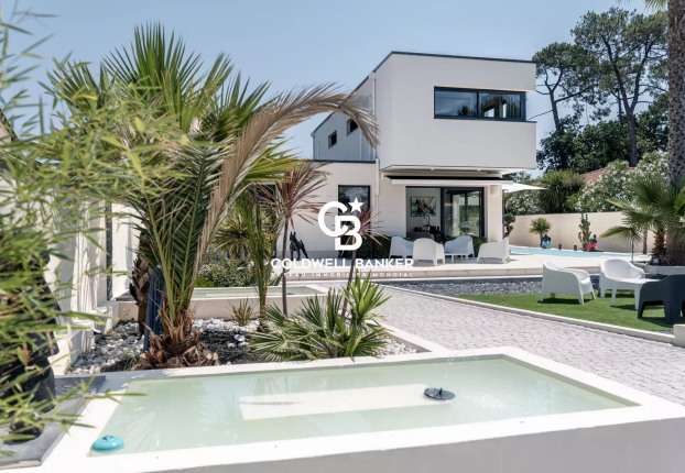 Maison 8 pièces 215 m² · à Gujan-Mestras · 215 m² · 1 420 000 €