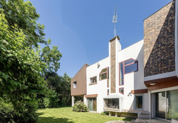 Maison 9 pièces 240 m² · à Saint-Germain-en-Laye · 240 m² · 1 550 000 €