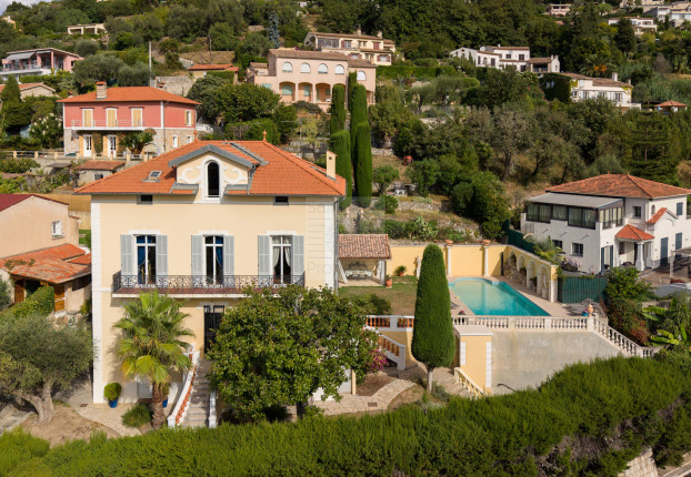 Maison 13 pièces 308 m² · à Vence · 307,9 m² · 1 650 000 €