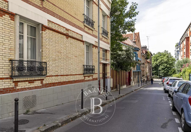 Maison 7 pièces 187 m² · à Vaugirard-Parc des Expositions, Paris 15ème · 187 m² · 1 890 000 €