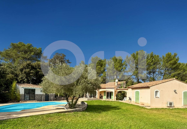Maison 3 pièces 140 m² · à Solliès-Pont · 140 m² · 749 000 €