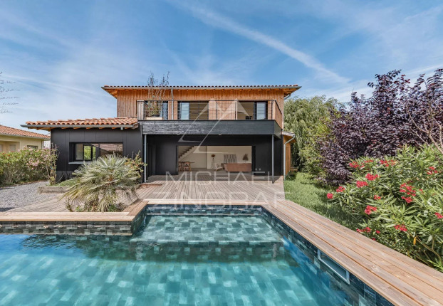 Maison 6 pièces 196 m² · à La Teste-de-Buch · 196 m² · 1 390 000 €