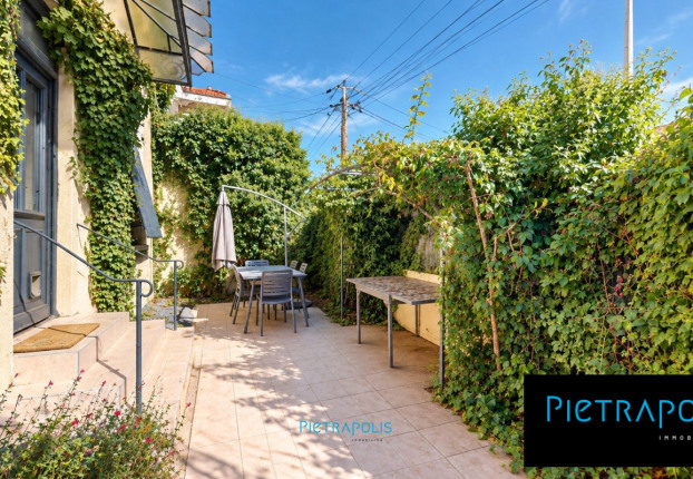 Maison 6 pièces 180 m² · à Montchat, Lyon 3ème · 180 m² · 980 000 €