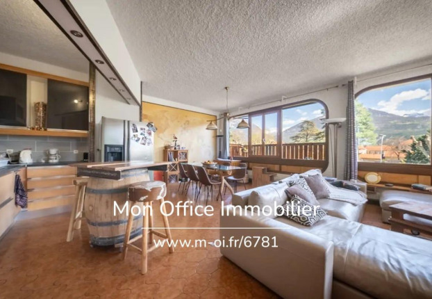 Maison 9 pièces 400 m² · à Embrun · 400 m² · 599 000 €
