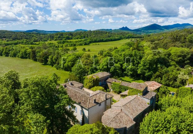 Maison 40 pièces 1563 m² · à Anduze · 1 563,3 m² · 3 490 000 €