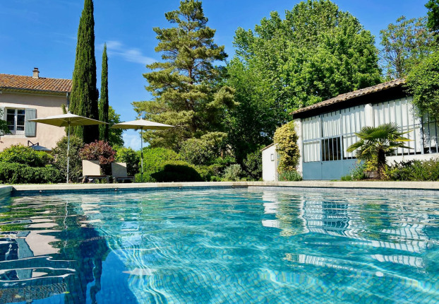 Maison 12 pièces 330 m² · à L'Isle-sur-la-Sorgue · 330 m² · 1 250 000 €
